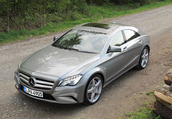 Η νέα CLC θα πλαισιώσει την επόμενη
γενιά της Mercedes C-Class, ως μια
πιο σπορτίφ και αντίστοιχα πολυτελής
εκδοχή της.